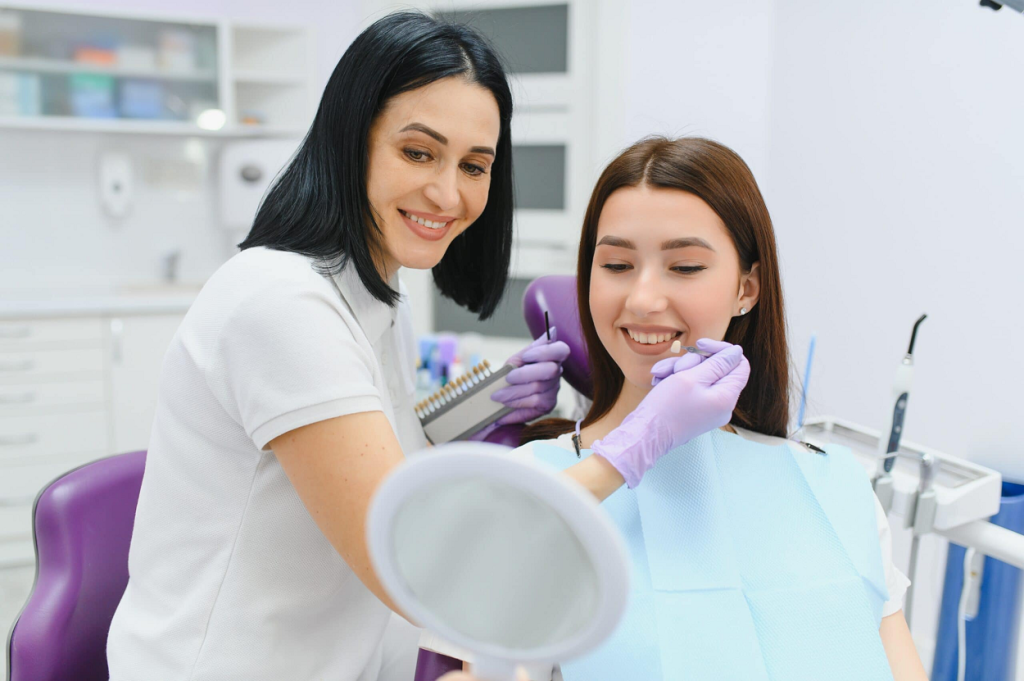 هزینه ونیر دندان: سرمایهگذاری برای لبخندی زیبا